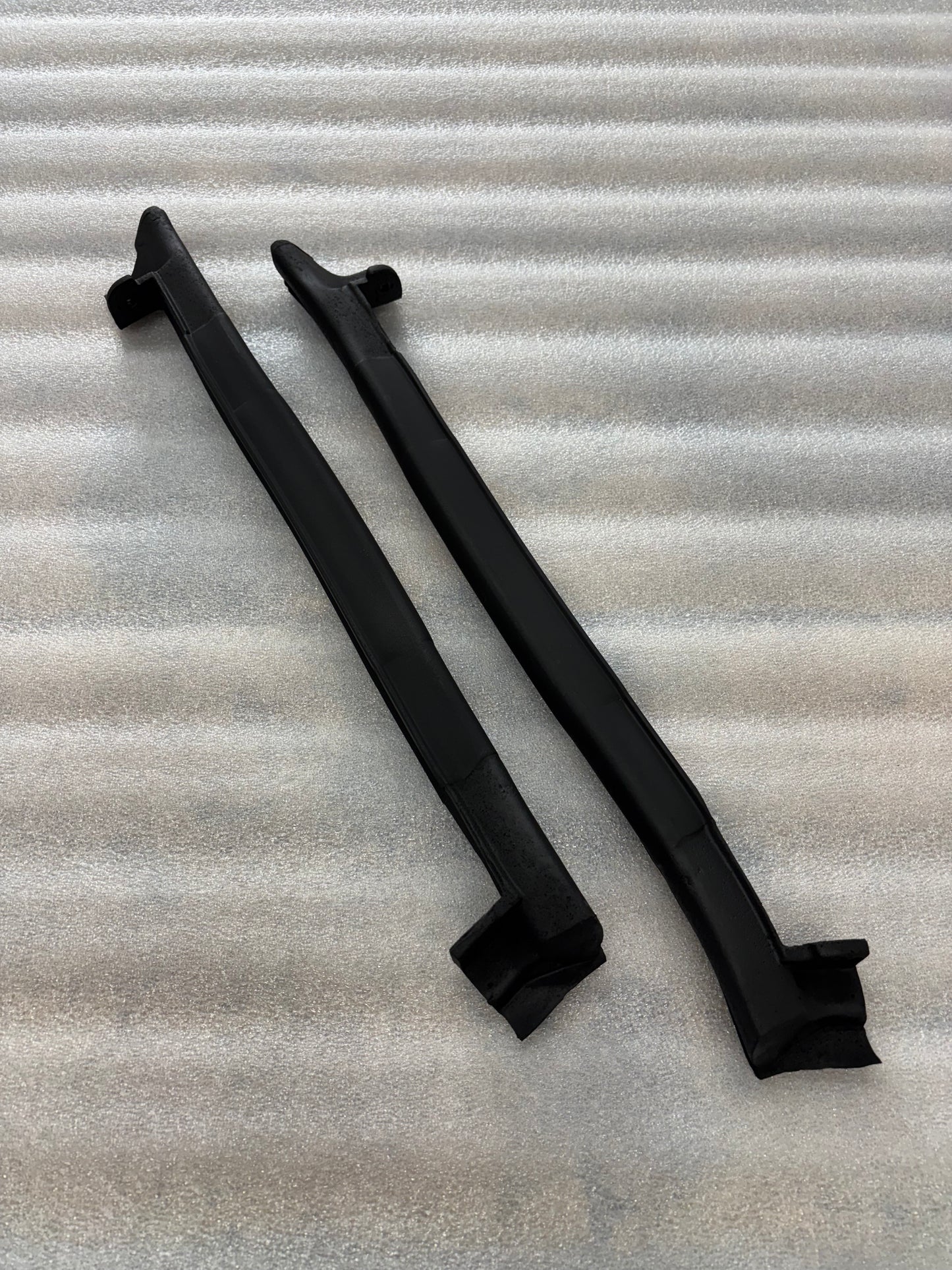 1997-2004 C5 Corvette Roof Side Weatherstrips / Gaskets / USA