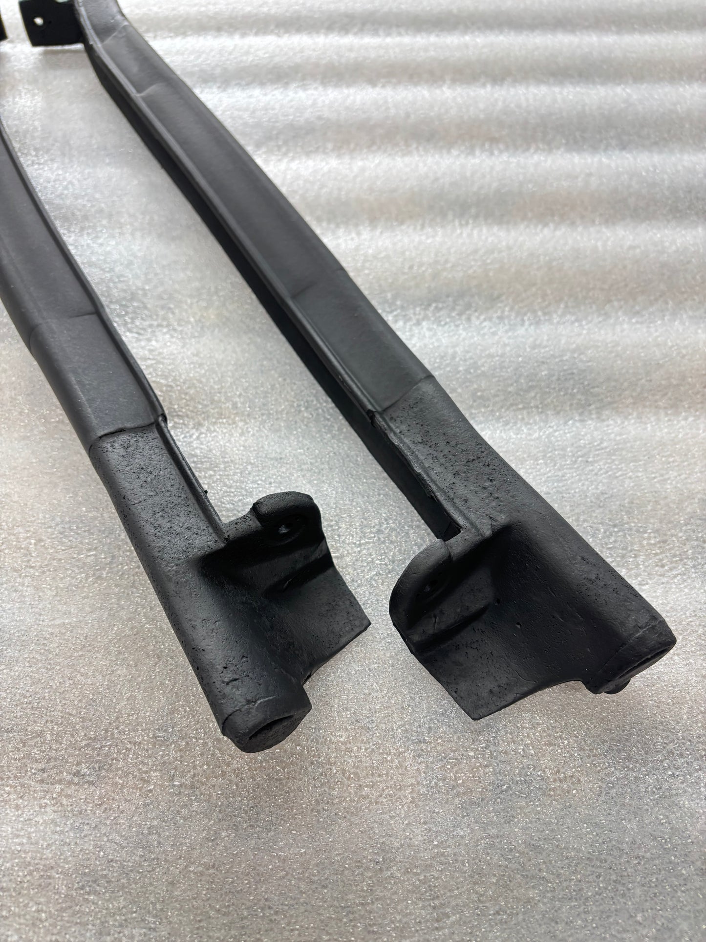 1997-2004 C5 Corvette Roof Side Weatherstrips / Gaskets / USA