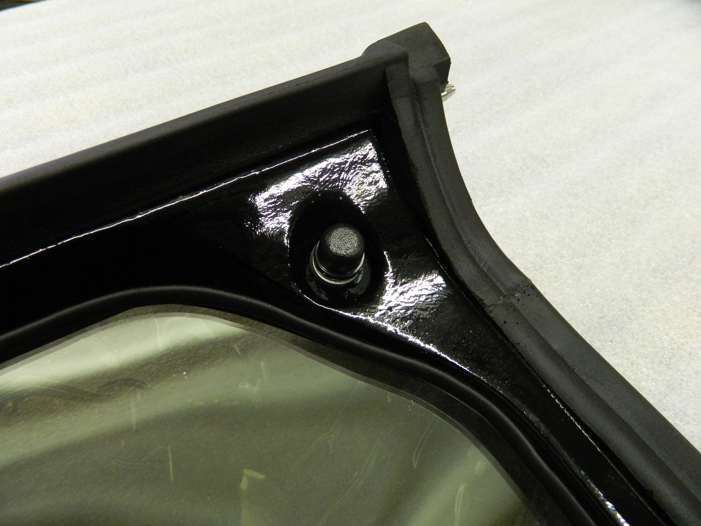 Glass T-Top Outer Rear Stud Cover Reveal Cap "Acorn" GM#473295