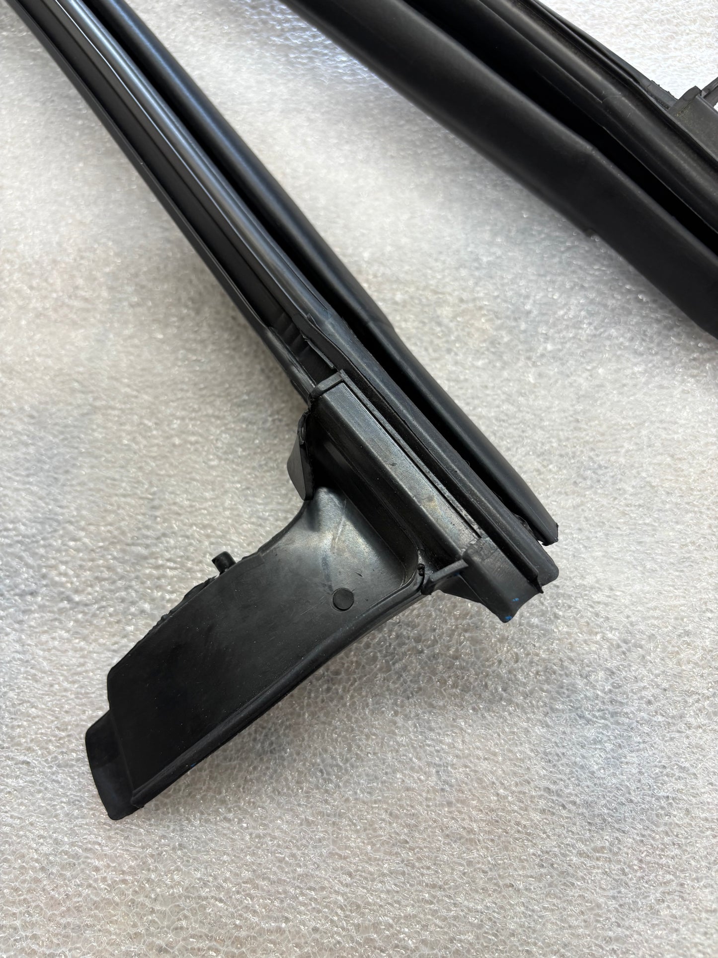 2020-up C8 Corvette Roof Panel Side Gaskets Weatherstrips