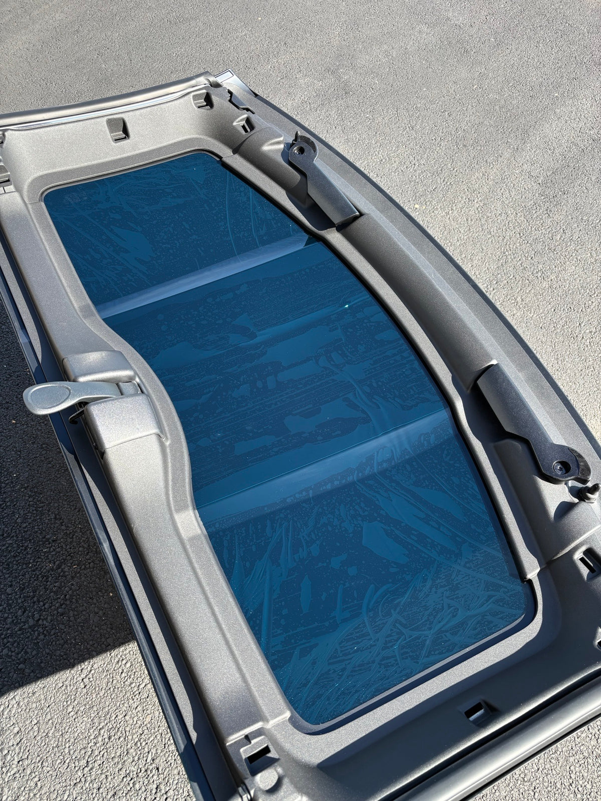 Factory "Minor" Blem - NEW GM C8 2020-Up Blue Smoked Transparent Roof Panel  #TD