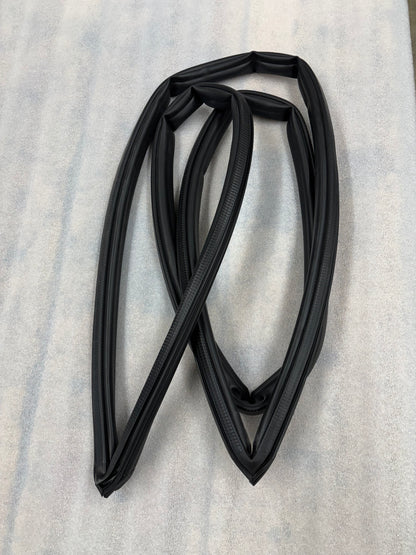 USA 1984-1996 C4 Corvette Rear Hatch Weatherstrip