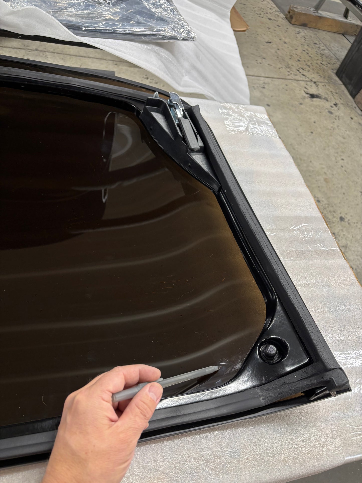 Factory Minor Blem - Late77-82 Corvette Bronze Smoked Acrylic T-Tops /Pr.  #DD