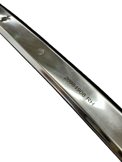 2014-2019 C7 Corvette Roof Side Weatherstrip Channel, Right GM#20984908